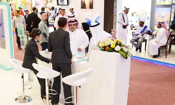 Govt workers can be part-time tour guides