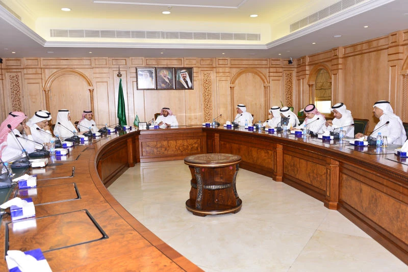 Private hospitals banned from hiring government doctors