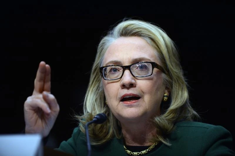 Clinton ‘100%’ healthy, aide rebuts brain damage claim