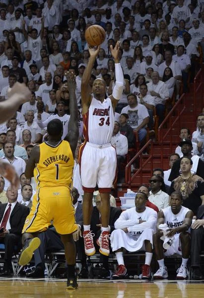 Heat recover to beat Pacers 99-87 in Game 3