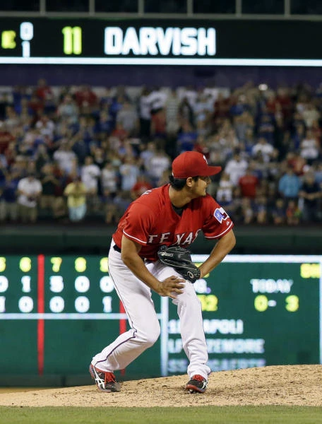 Darvish flirts with no-hitter anew