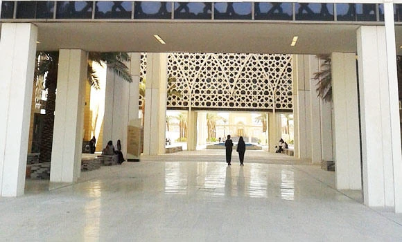 Saudi students losing interest in studies at Arab universities