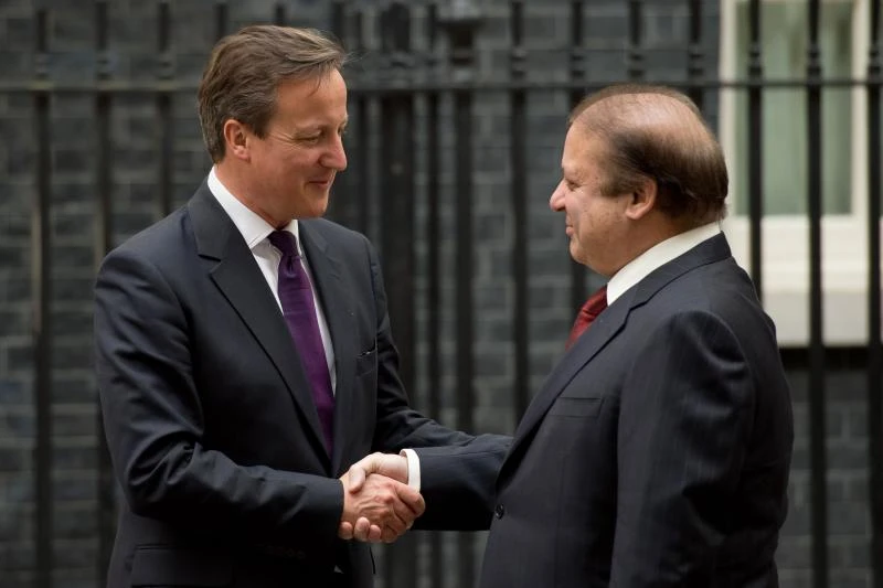 Sharif in London as Britain urged to cut Pakistan aid