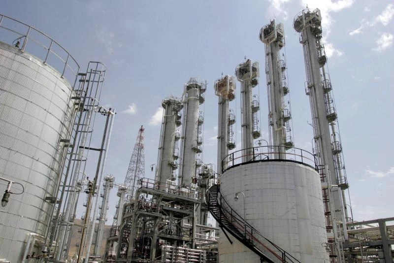 Brain drain blights Iran economy as youth seek greener pastures
