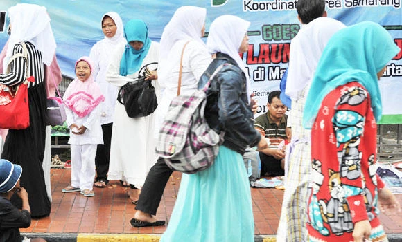 Indonesia’s popular Islamic party joins Jokowi-led alliance