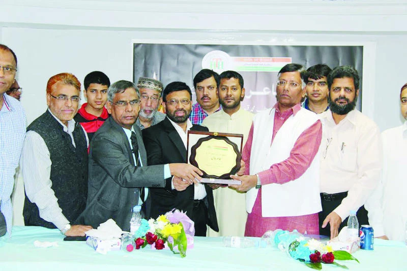 Indian poets enthrall expats