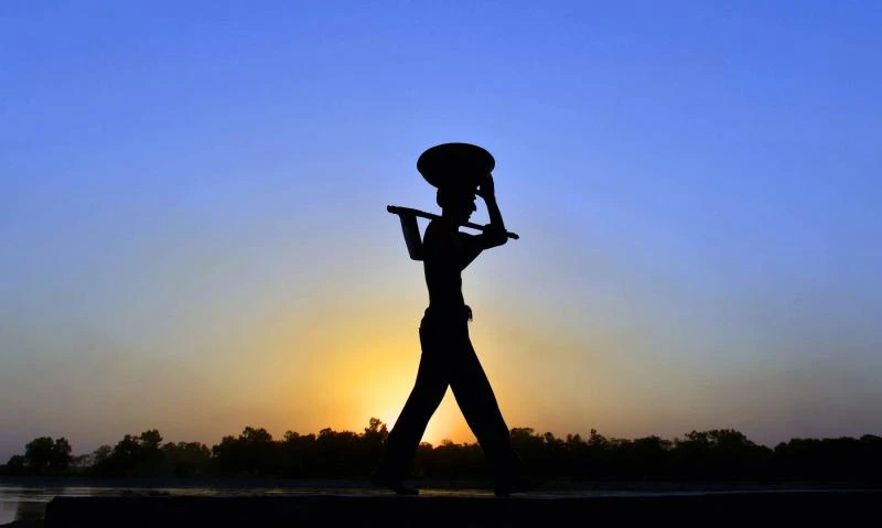 Pakistan economy on track but inflation looms