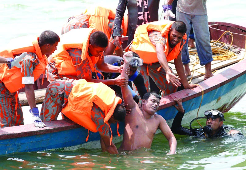 29 bodies recovered in Bangladesh ferry capsizing