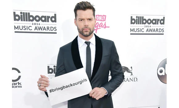 Jackson, Timberlake dazzle Billboard Awards