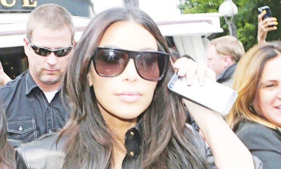 Wedding day in Florence for Kim, Kanye