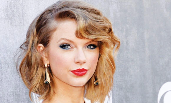 Taylor Swift cancels Thai gig after coup