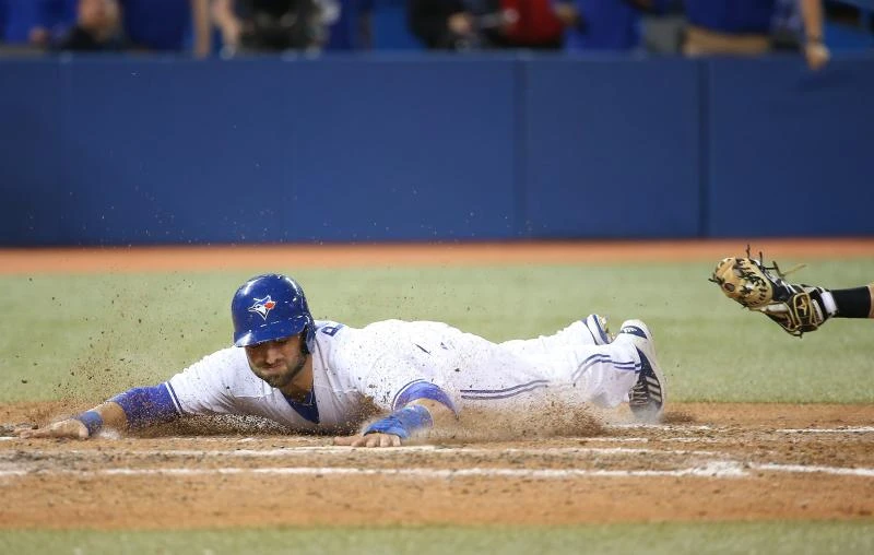 Pillar scores winning run as Jays complete Rays sweep