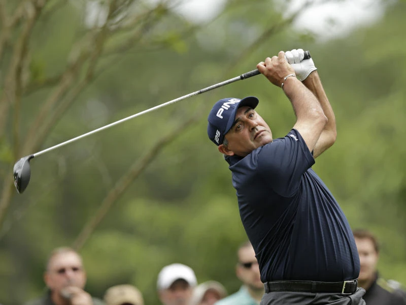 Cabrera, Flores take charge at Quail Hollow