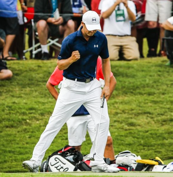 Spieth goes bogey-free and ties Kaymer at Players