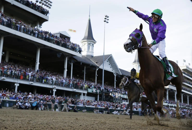 California Chrome eases to victory in 140th Kentucky Derby