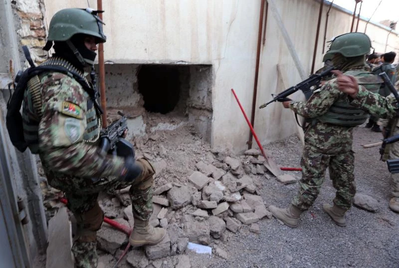 Militants attack Indian consulate in western Afghanistan