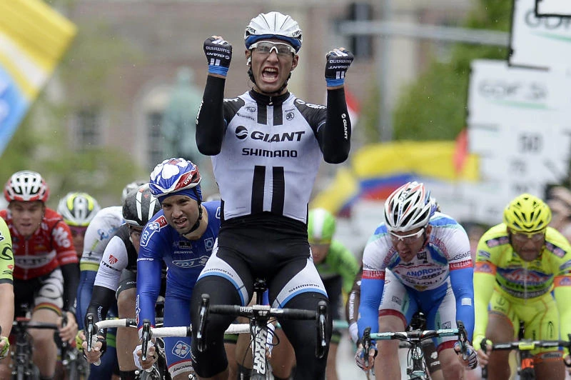 Kittel rules wet second stage of Giro d’Italia