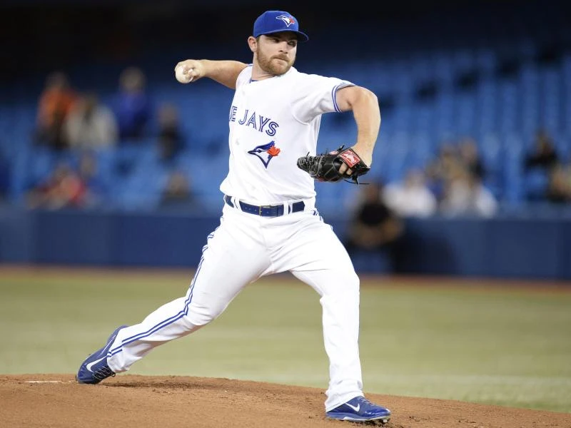 Hendriks, Tolleson help Blue Jays beat Athletics