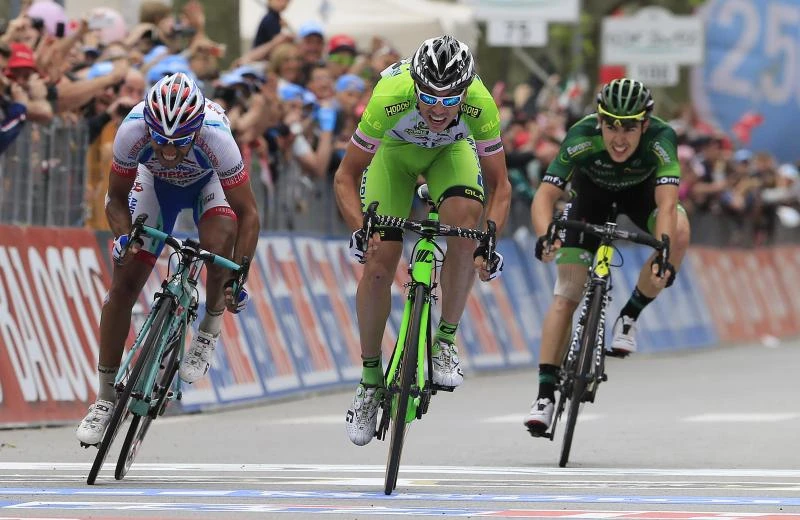 Canola wins 13th stage; Uran retains Giro lead