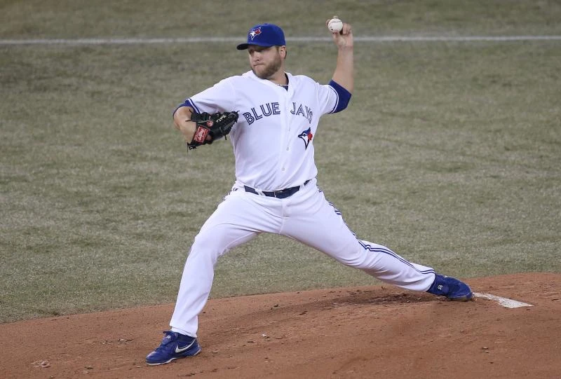 Blue Jays avoid sweep by beating Angels 7-3
