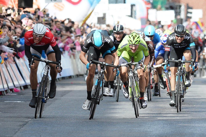 Birthday boy Kittel nails consecutive stage victories