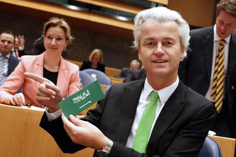 Dutch rushing envoy to KSA over anti-Islam spat