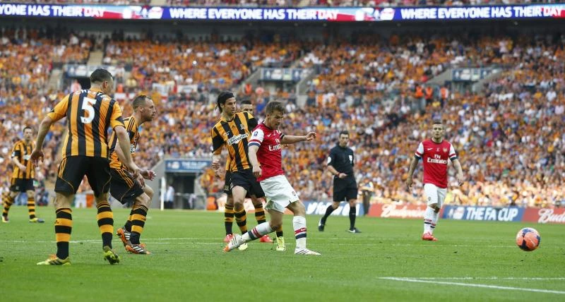 Arsenal ends 9-year title drought with FA Cup win