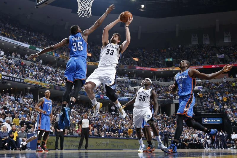 Thunder, Warriors stay alive in West