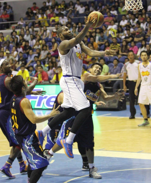 Texters whitewash Painters to enter finals