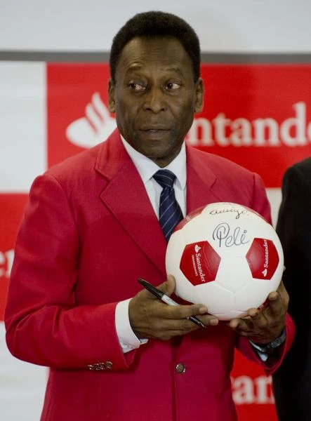 Pele fears protests will hurt World Cup
