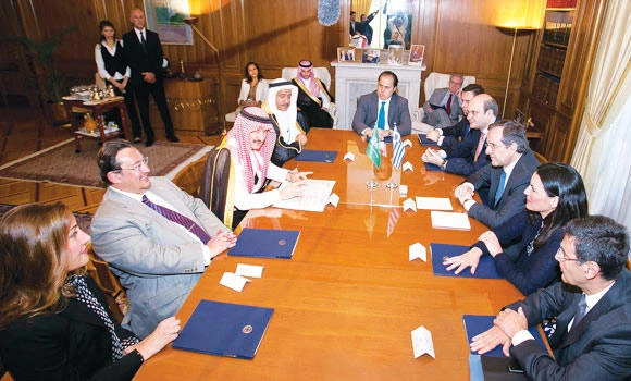 Alwaleed, Samaras focus on latest economic developments