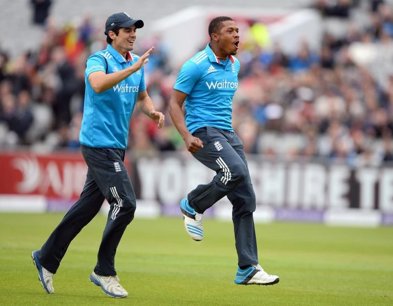 Jordan strikes as England crushes Sri Lanka