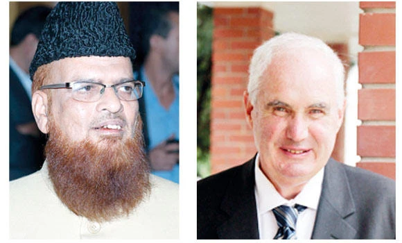 Taqi Usmani, Rodney Wilson share IDB prize