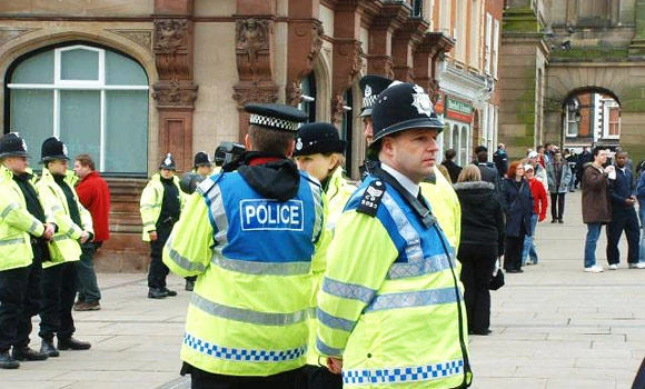 Police raid home of UK teen slain in Syria