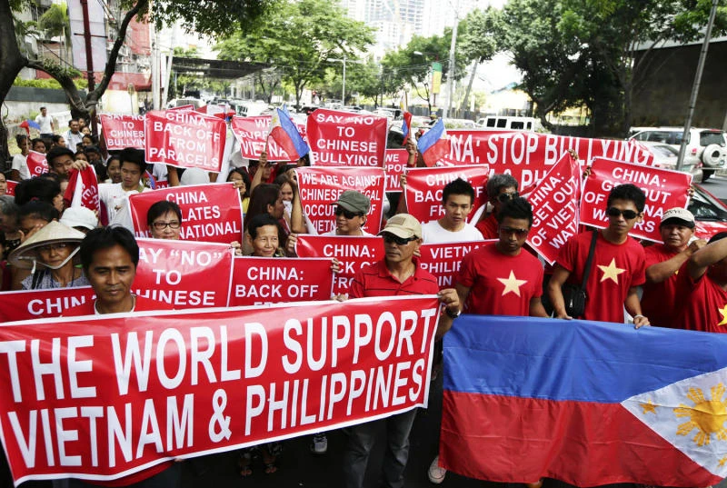 Filipinos, Vietnamese hold protest against China's incursions