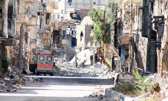 Al Qaeda splinter group moves to take eastern Syrian city