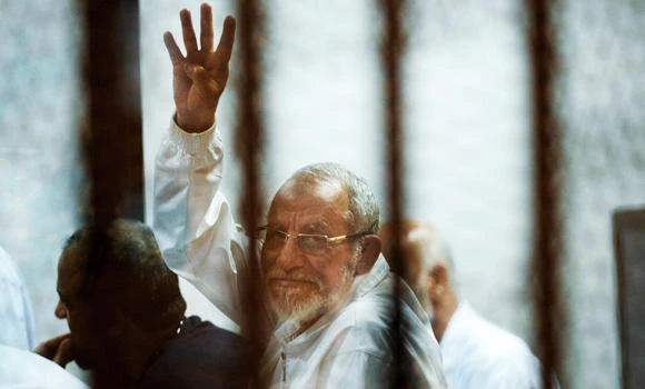 Egyptian court jails 102 Mursi suppporters for 10 years