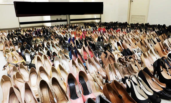No high heels for teachers during exams