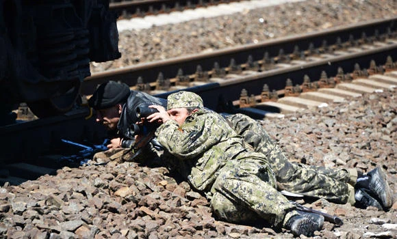 34 reported dead, mostly insurgents, in Ukraine