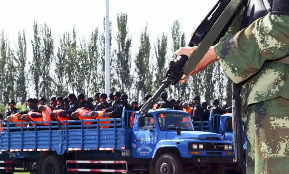 China sentences 81 in Xinjiang for terrorism