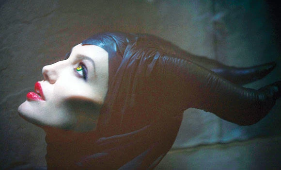 Jolie’s ‘creepy’ Maleficent feeds make-up craze on YouTube