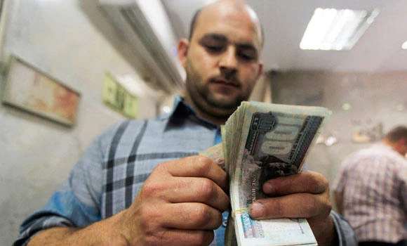 Cairo levies $25 tax on tourists
