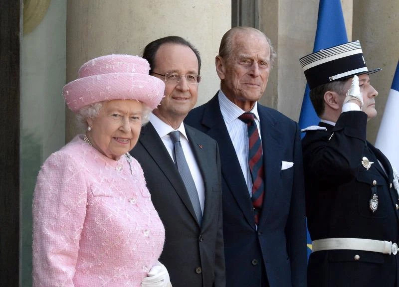 France pulls out stops for ‘super guest of honor’