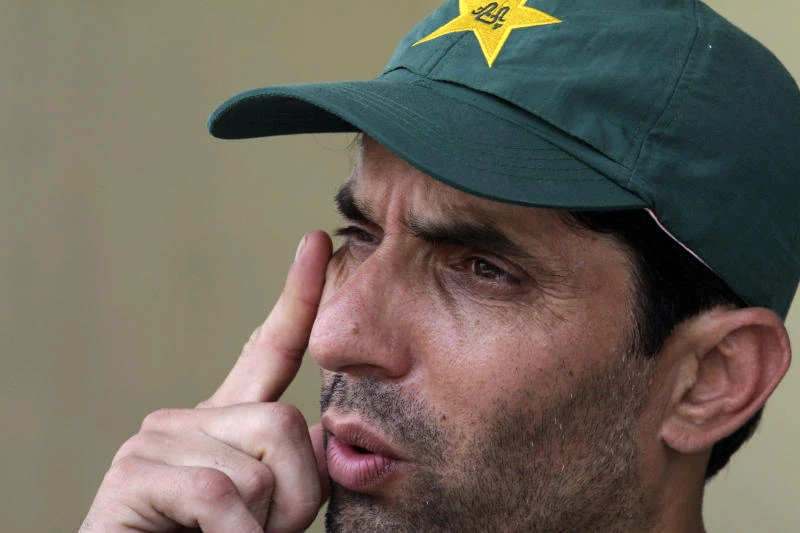 Misbah, Afridi among 5 awarded top PCB contracts