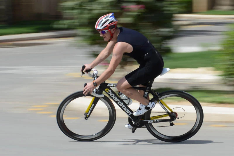 Riyadh Triathletes reigning champion Ball boosts his lead