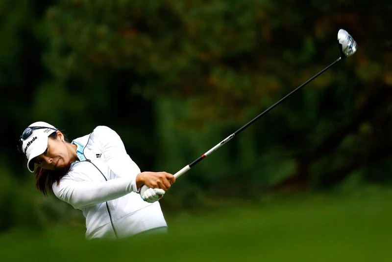 Hur in 3-way tie for lead at Portland Classic
