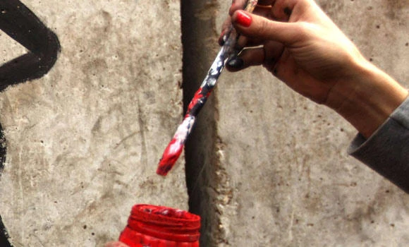 Education Ministry removes graffiti supporting IS
