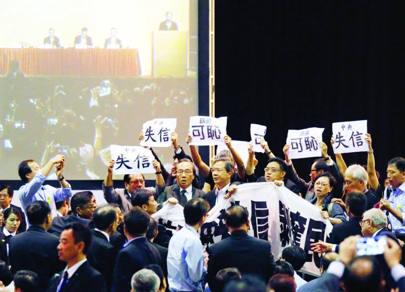 Hong Kong pro-democracy group admits likely defeat