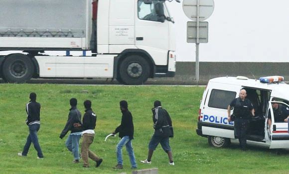 Paris offered UK assistance to stop illegal immigrants