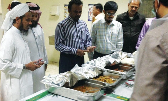 Arrival of foreign pilgrims gains momentum